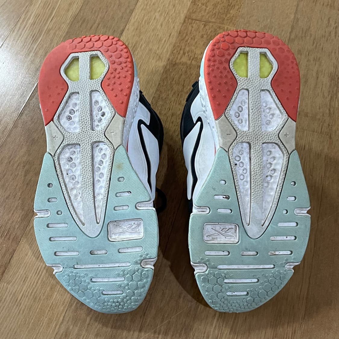 리복 운동화 250 상품이미지8