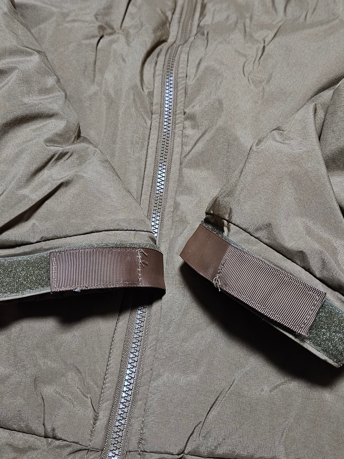 미군 BAF 프리마로프트 레벨7 패딩 탄 컬러 상품이미지4