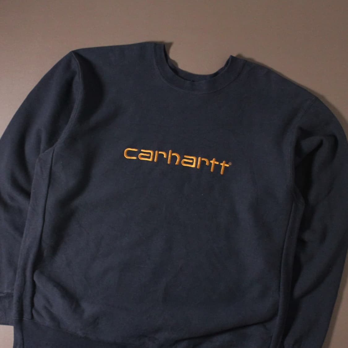 Carhartt 칼하트 기모 블랙 맨투맨 상품이미지2