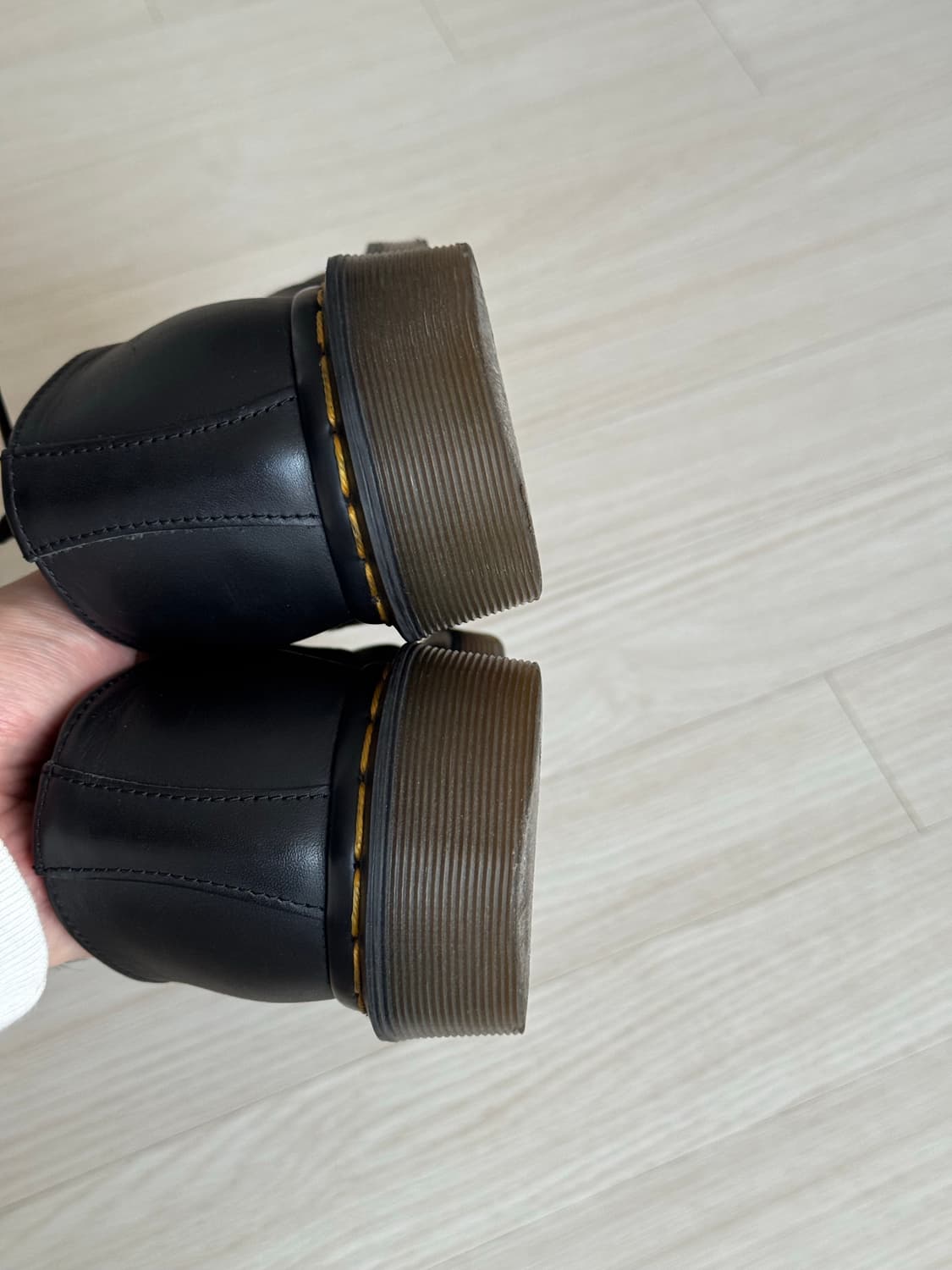 [260] 닥터마틴 1461 나파(Nappa) 블랙 3홀 상품이미지9