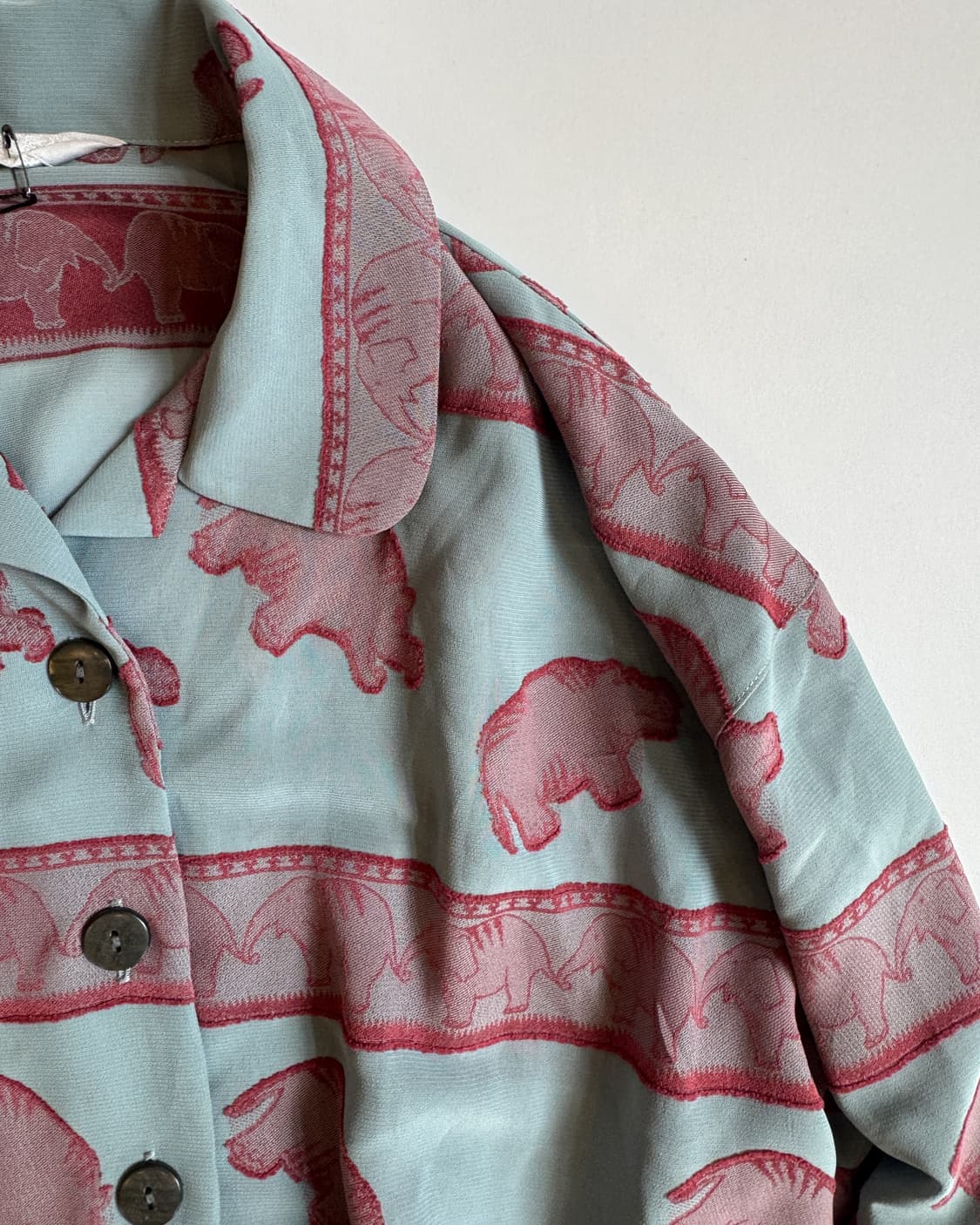 Sage Green Animal Pattern Shirt 상품이미지2