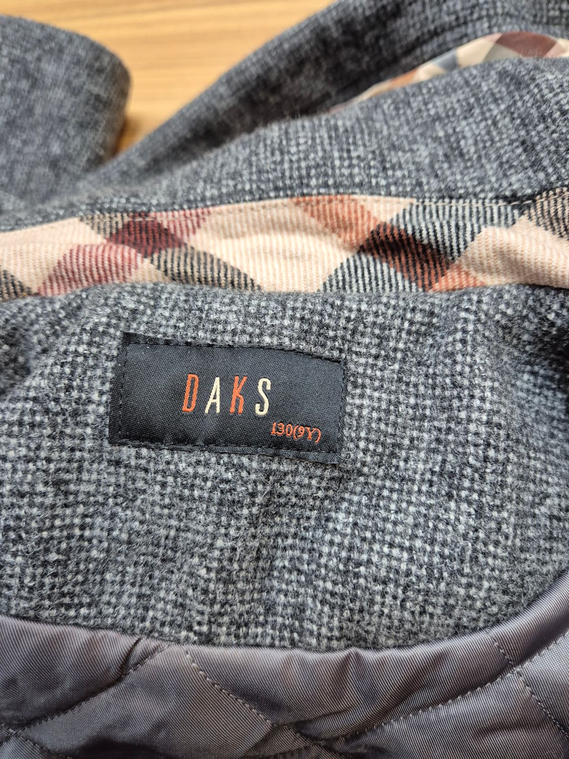 닥스 아동용 더플 코트 130사이즈입니다. 모 93% 함유되어있어 따뜻하 상품이미지6