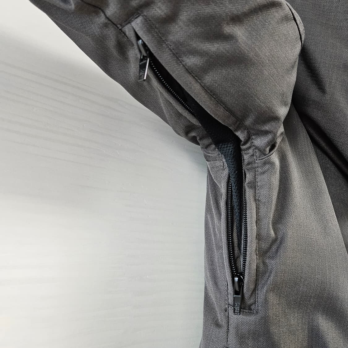 노비스 아스트리드 S 오리털 패딩 여성 카키색상 상품이미지7