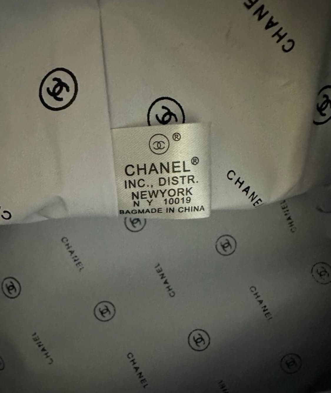 샤넬 블랙 드로스트링 버킷백 상품이미지5