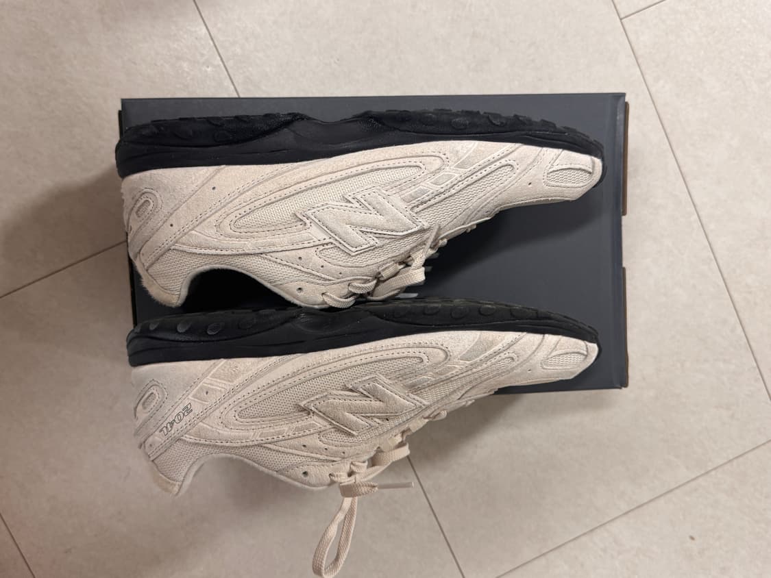 뉴발란스 U204L8OV 팝니다 (시착2회) 상품이미지2