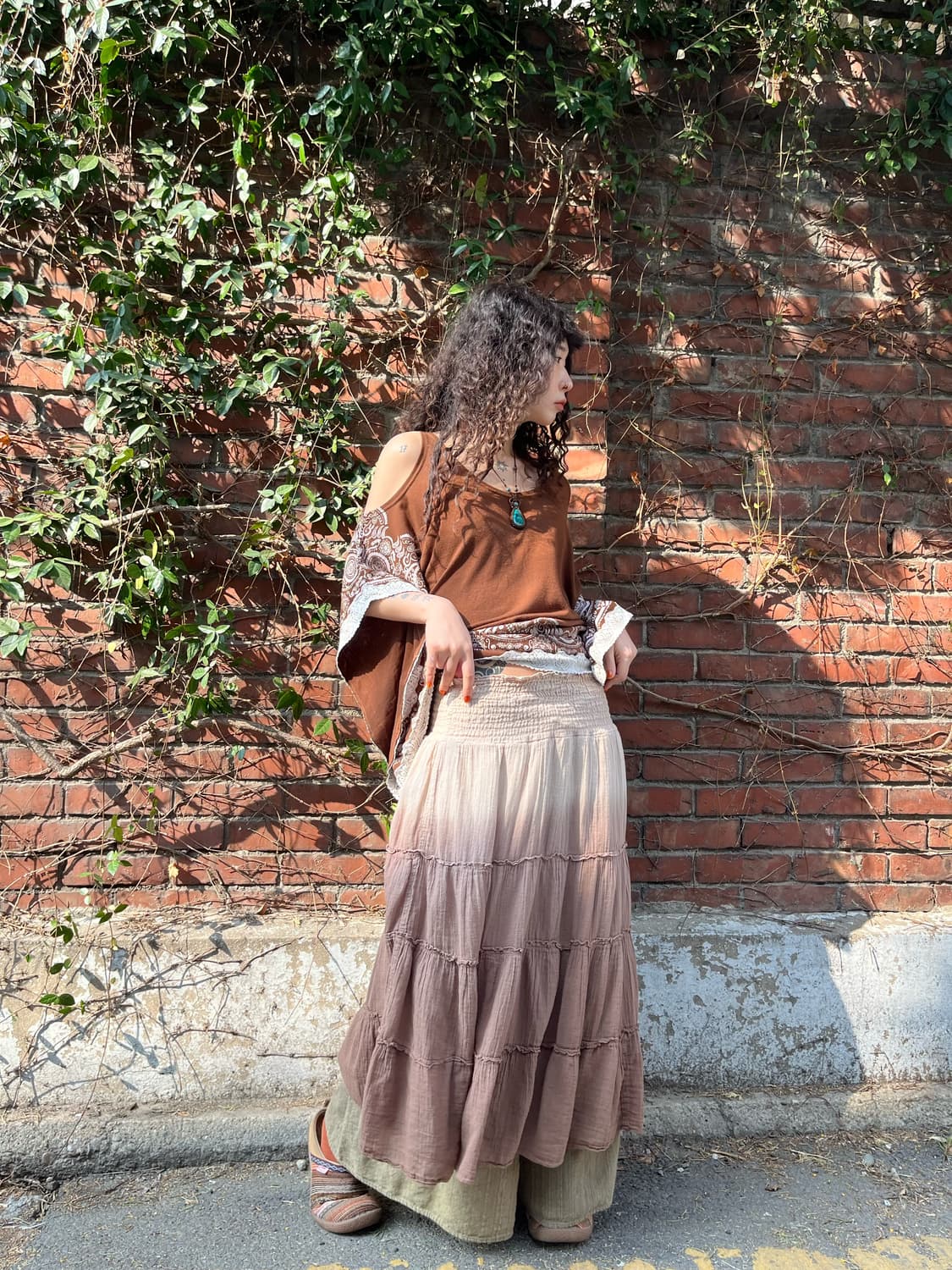 브라운 그라데이션 미디 스커트 상품이미지3