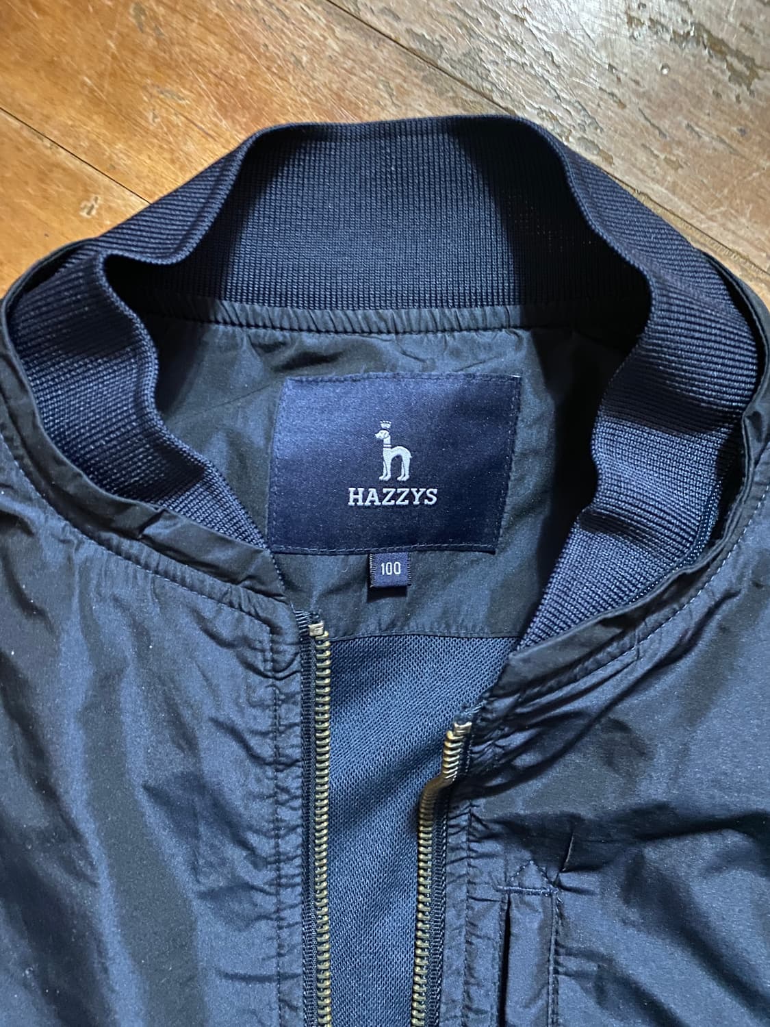 헤지스 남성 블랙 바람막이 점퍼 100 상품이미지2