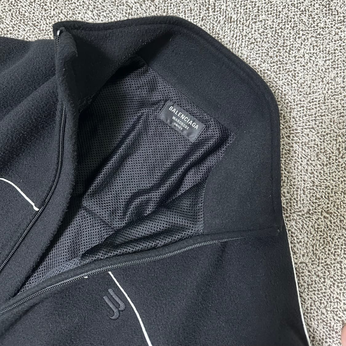 발렌시아가 후리스 46 상품이미지3