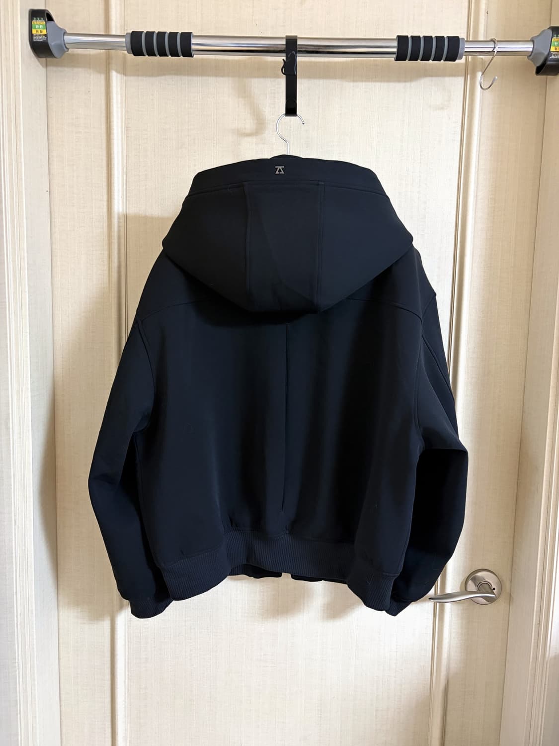 지오송지오 25FW 네오프렌 후드 집업 점퍼 100 상품이미지4