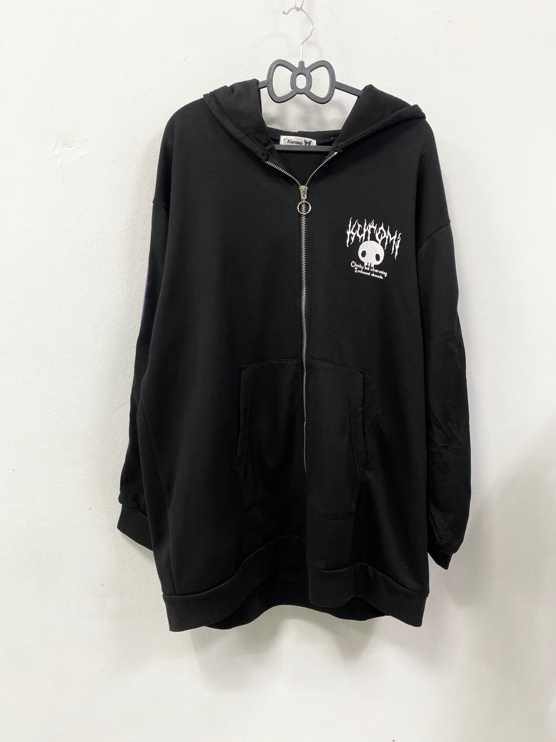 [SANRIO] 쿠로미 펑크 해골 후드집업 상품이미지4