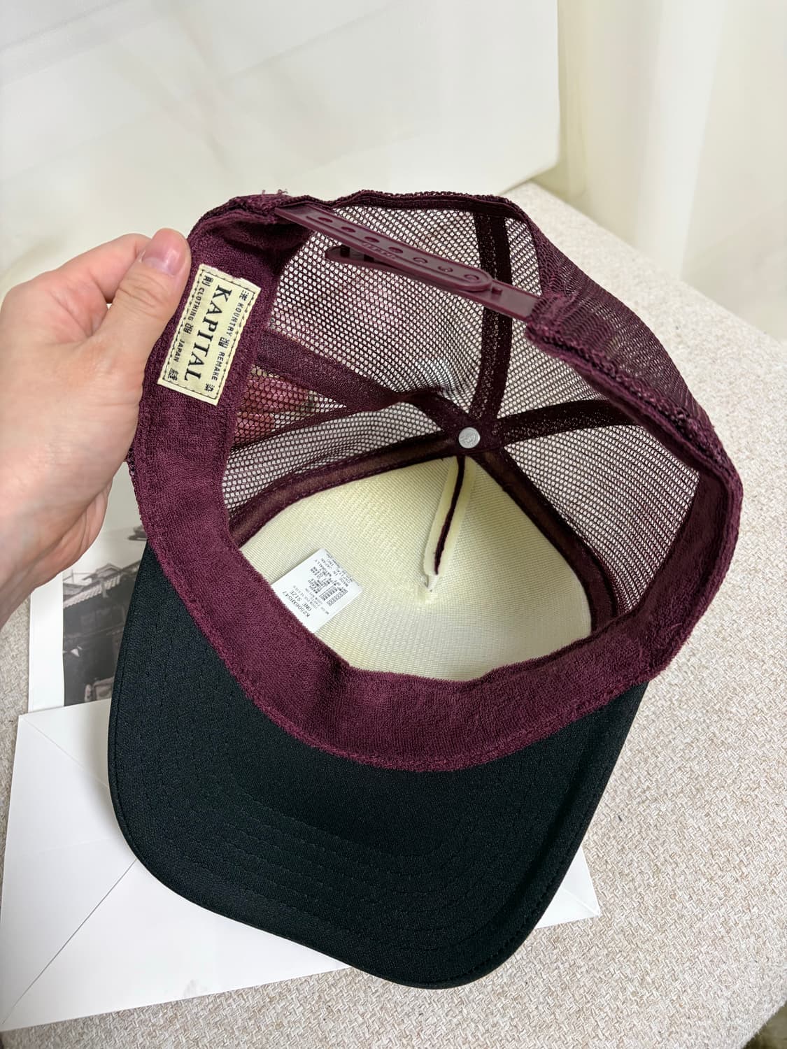 (1회착 새상품퀄) 캐피탈 더 데님 다이드 프린트 트러커 캡 (버건디 상품이미지8