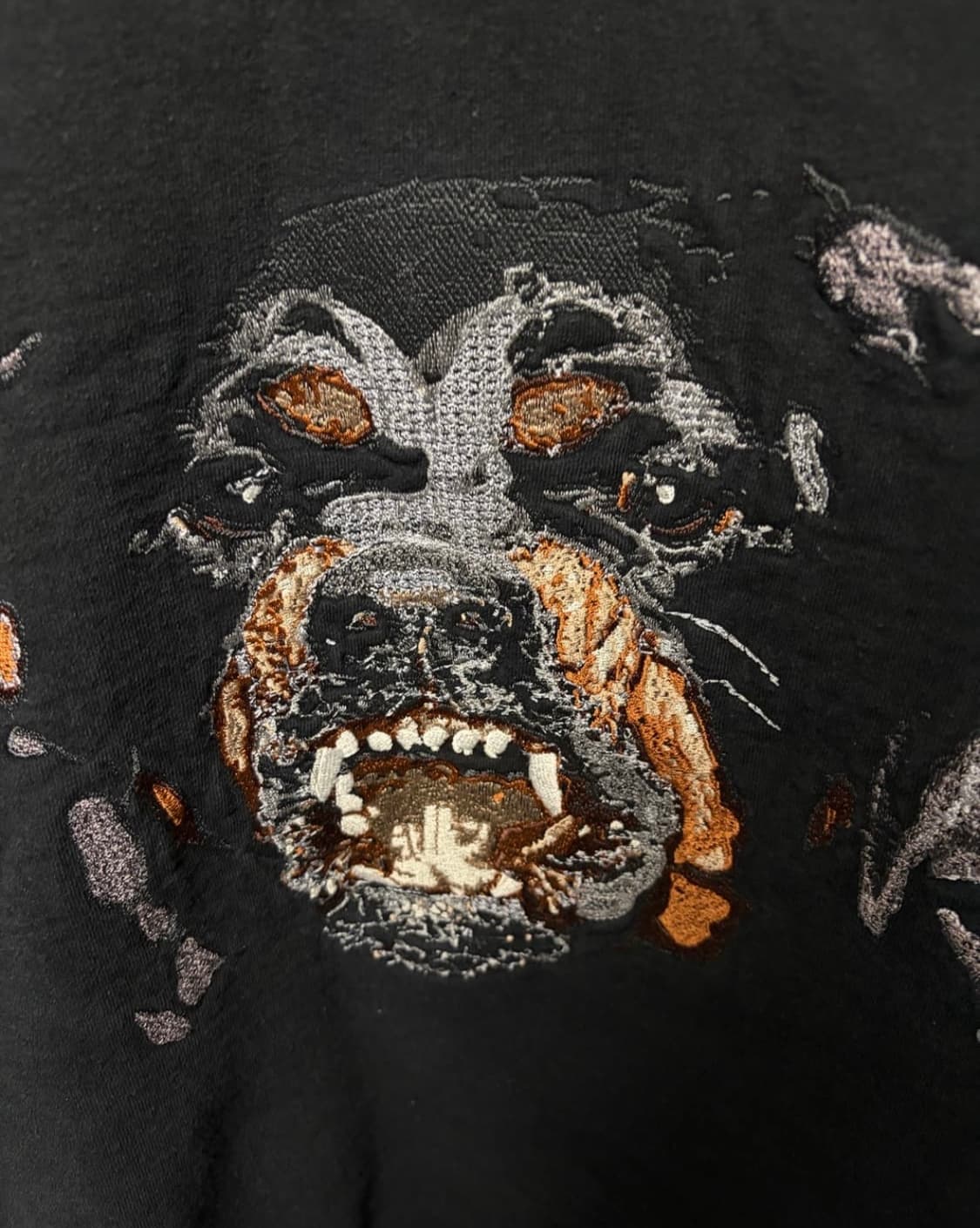 지방시 로트와일러 맨투맨 상품이미지4