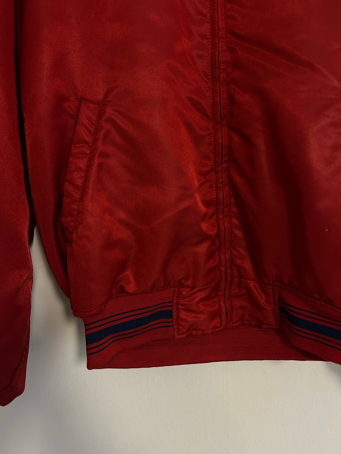 컨버스 90s 새틴 레드 봄버 재킷 상품이미지6