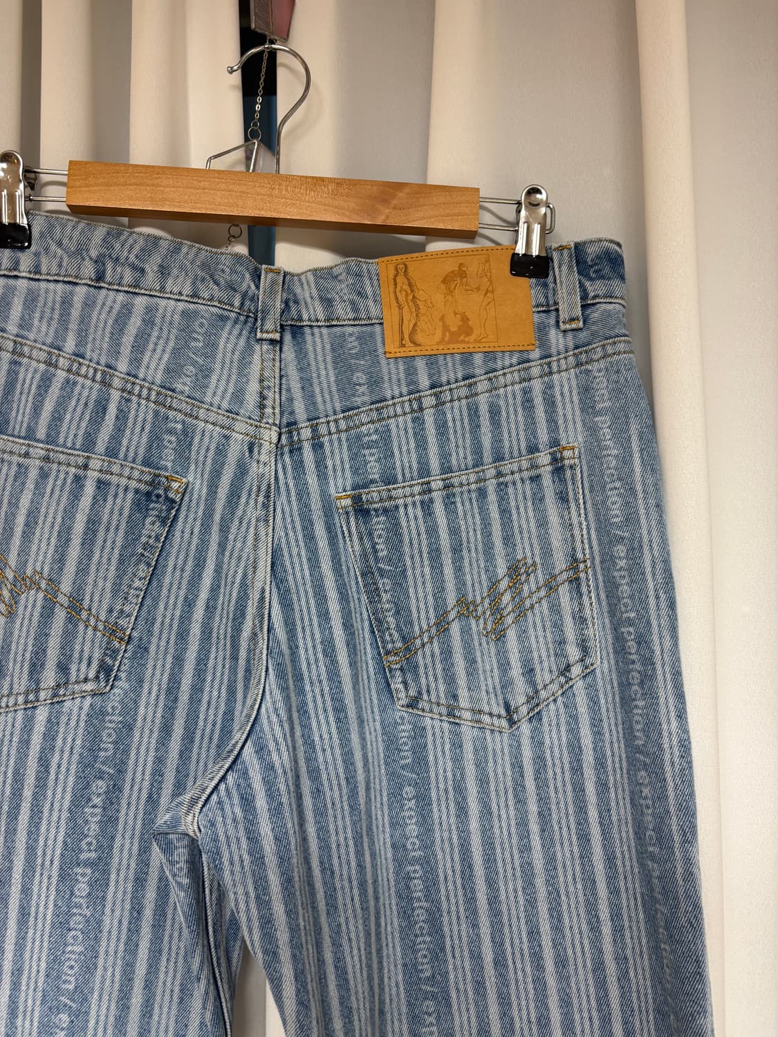 택포/새상품) 23 마틴로즈 레이저 프린트 스트레이트 컷 데님 팬츠 진 상품이미지4