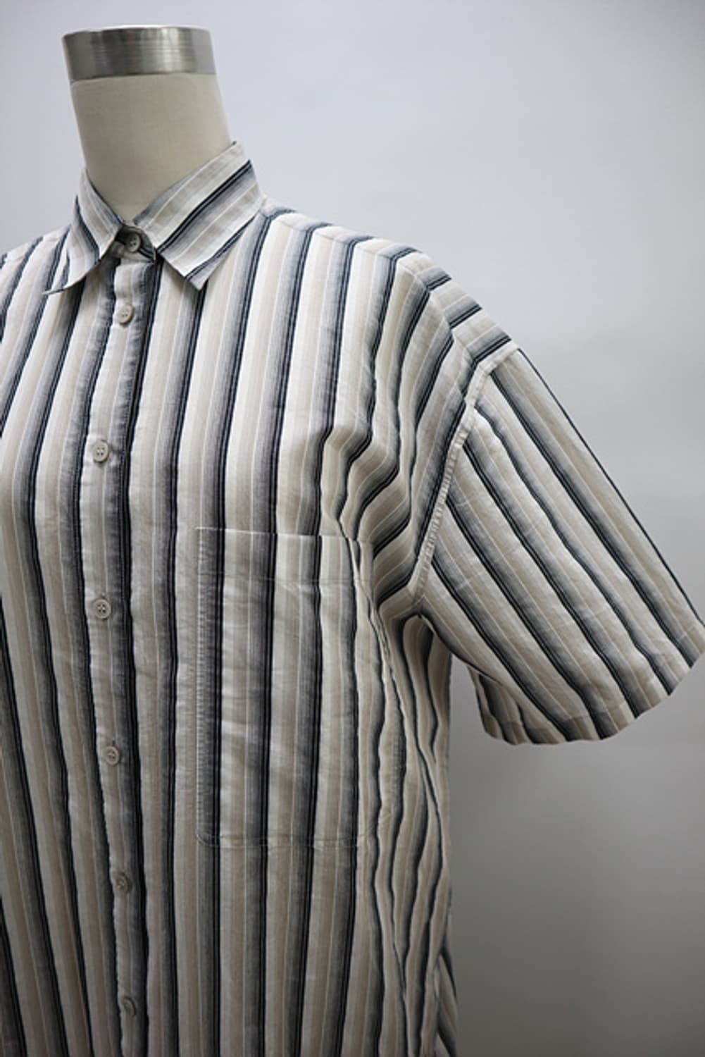 여성 AcneStudios 아크네스튜디오 롱 반팔줄가라셔츠 오버핏 비침 상품이미지4