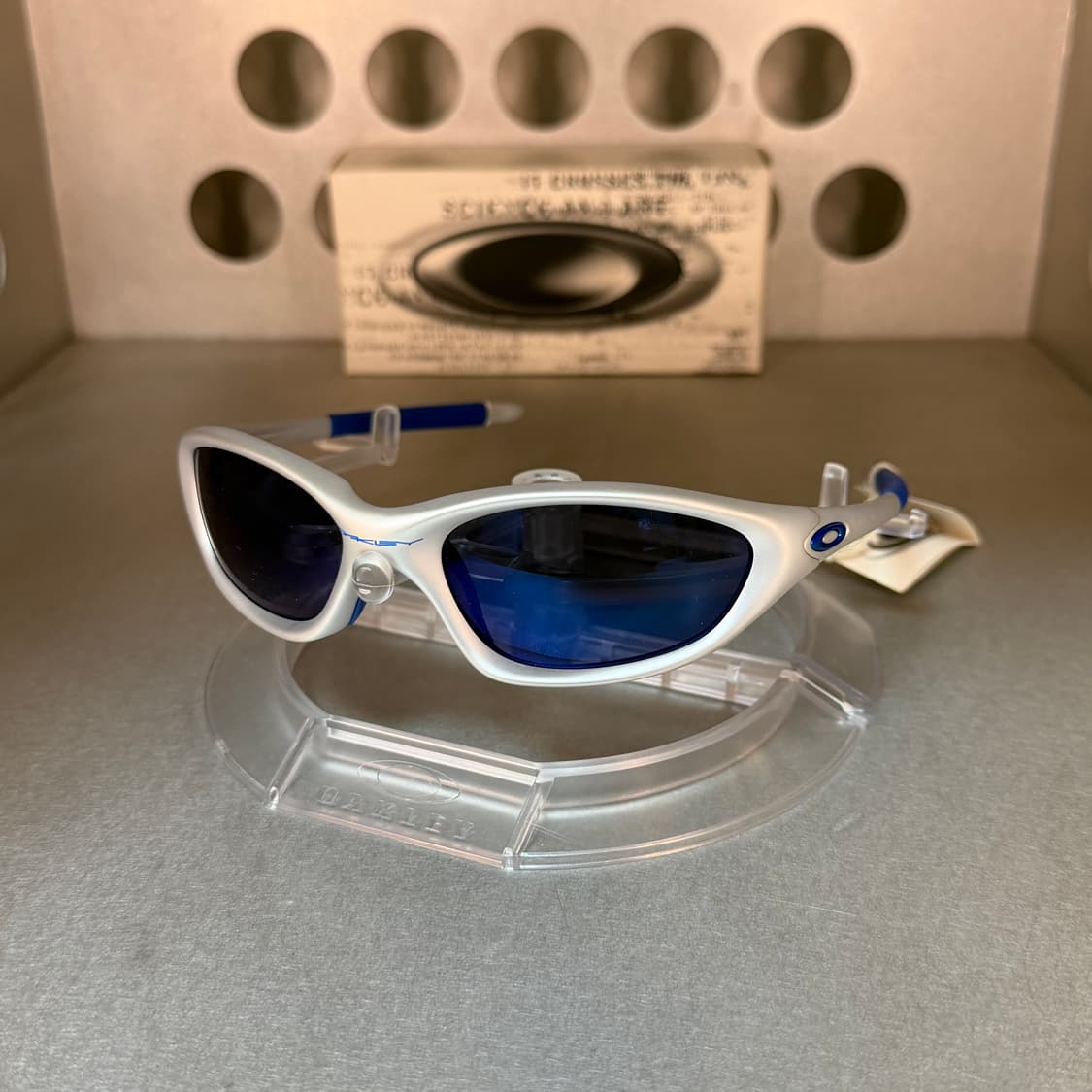 오클리 XX 트웬티 (2000) 상품이미지1