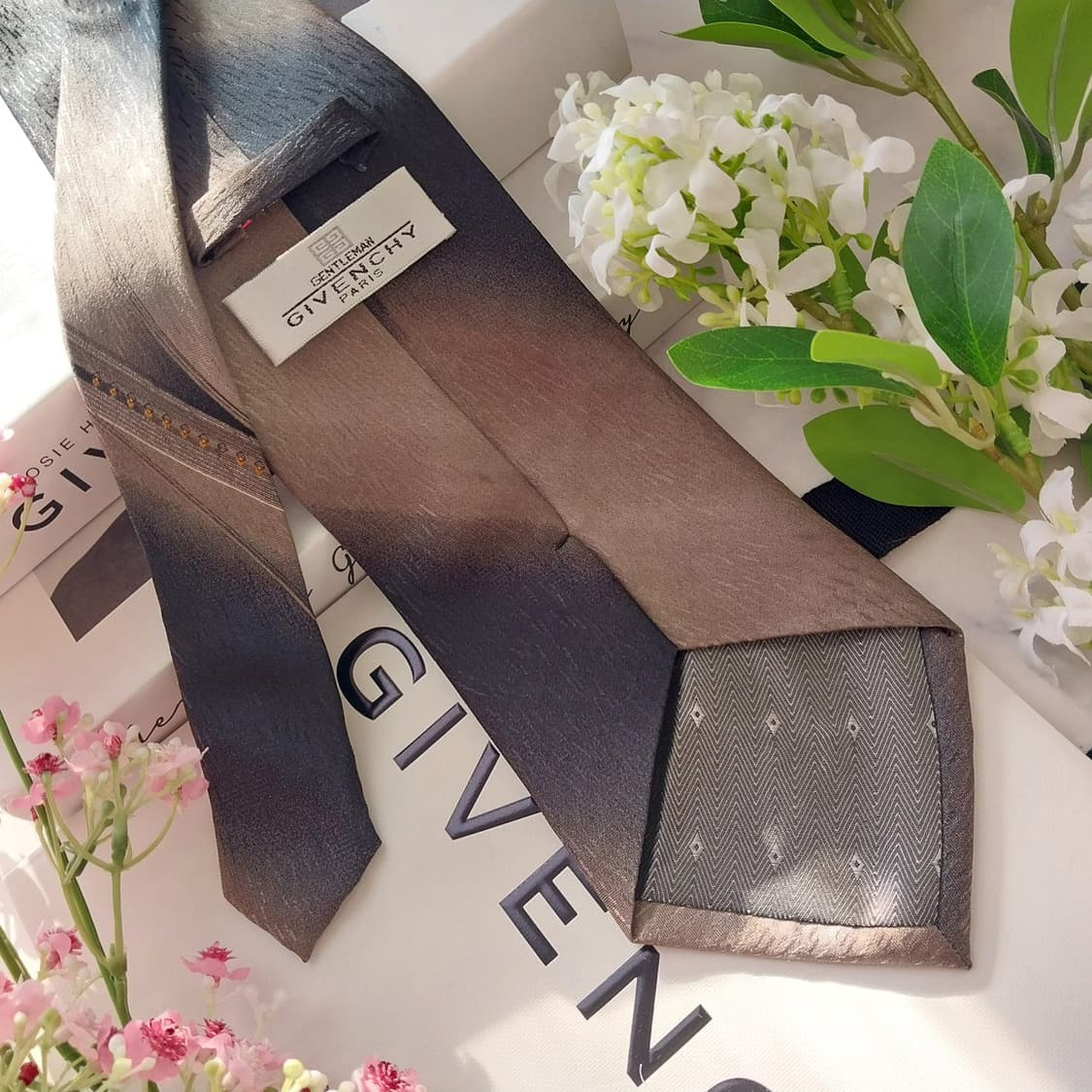 지방시 실크 브라운 그라데이션 패턴 넥타이 10.2cm A등급 K1503 상품이미지4