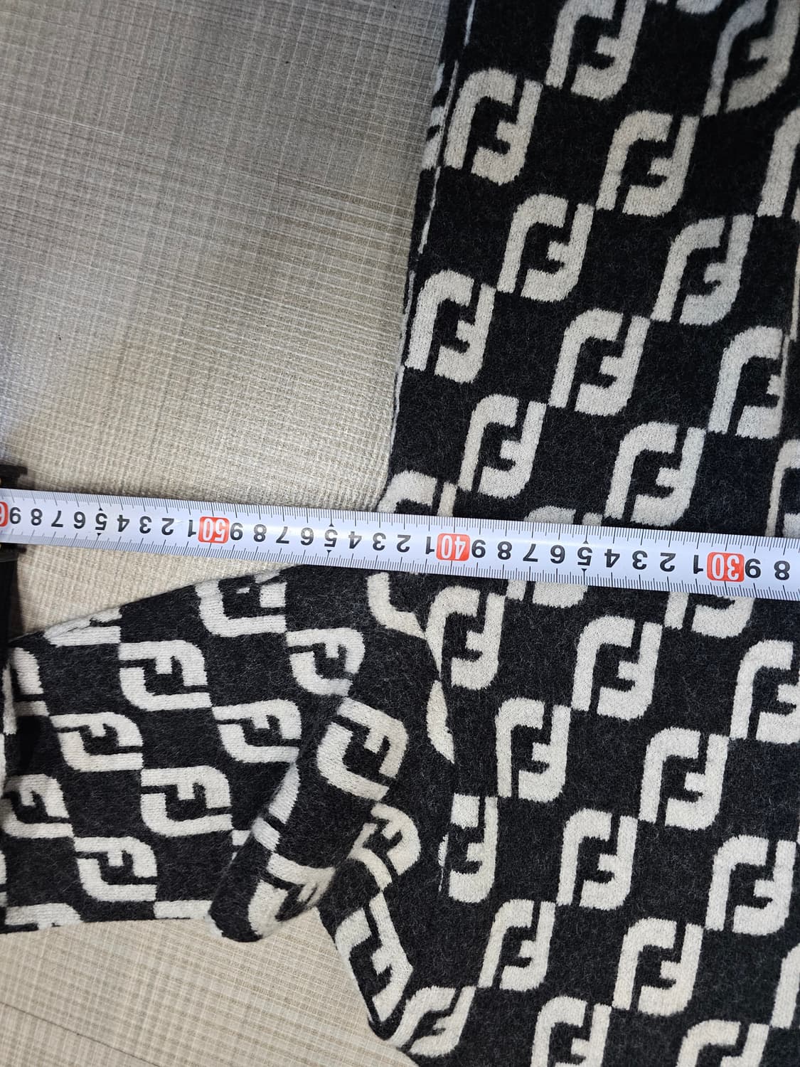 풋조이 FJ 패턴로고 풀오버 후드니트 상품이미지3