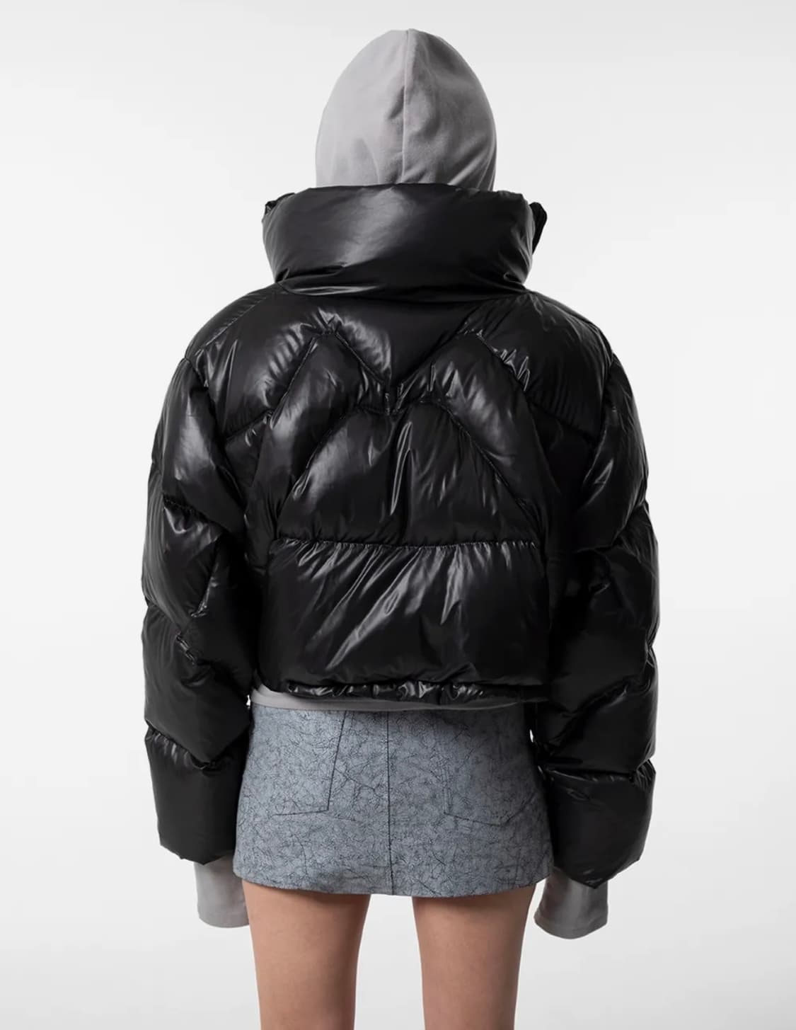 YEEL EMBROIDERED CROP PUFFER 패딩 블랙 상품이미지2