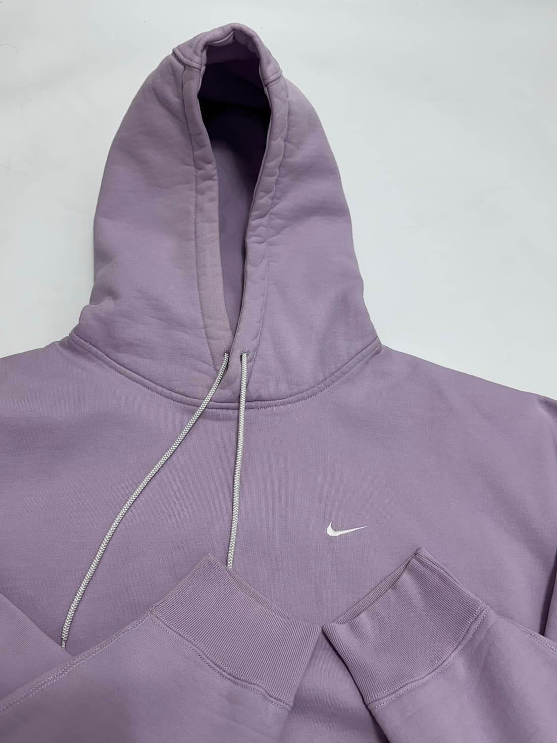 나이키 솔로 스우시 후드티 연보라 상품이미지3