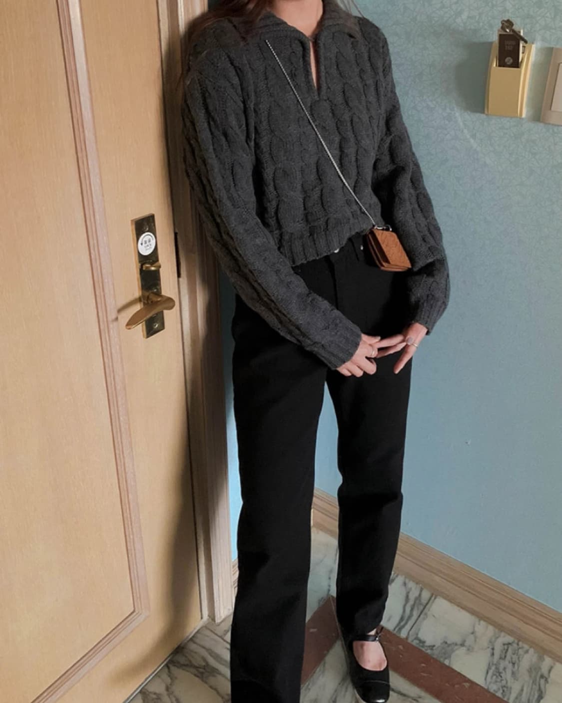 차콜 꽈배기 니트 상품이미지2