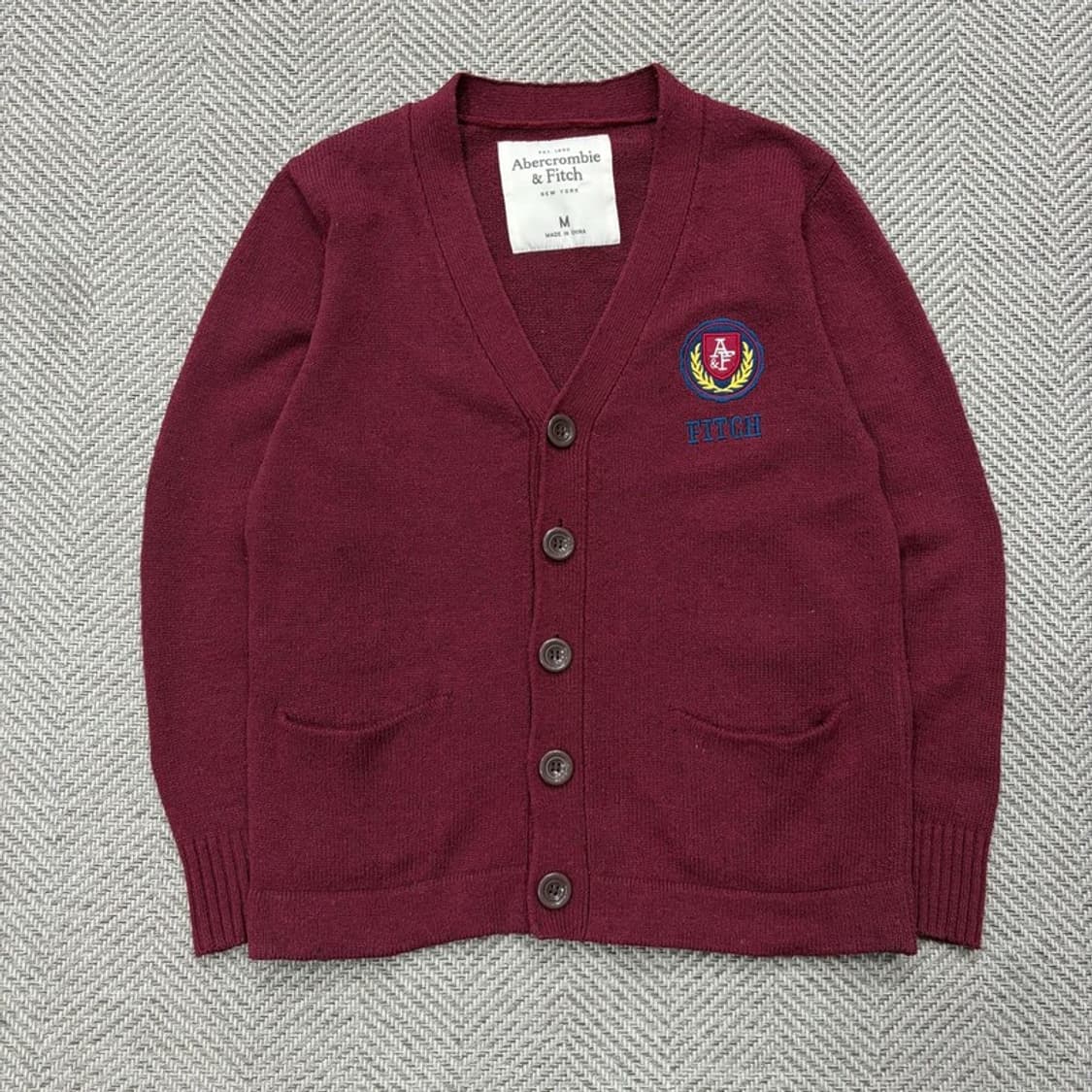 아베크롬비앤피치 자수 로고 니트 가디건 v2602 상품이미지1