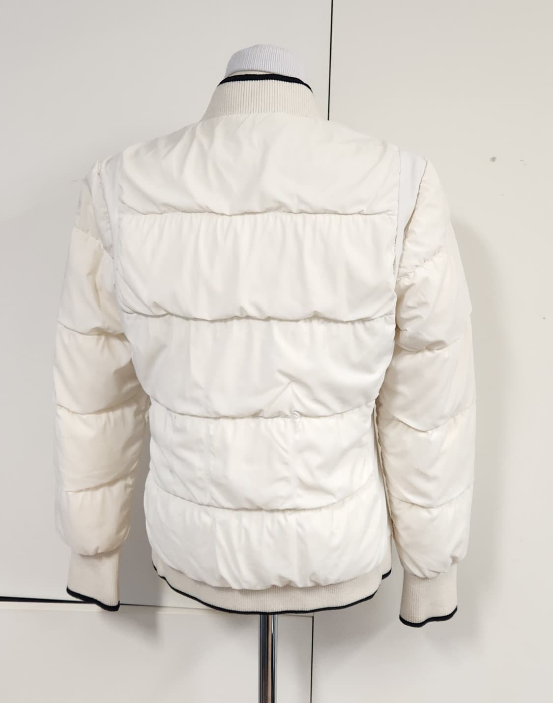 타이틀리스트 골프 캐시미어 구스패딩 S 상품이미지2