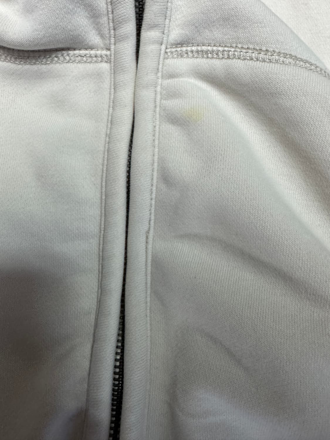 후아유 시그니처 패치 로고 아이보리 후드집업 상품이미지5