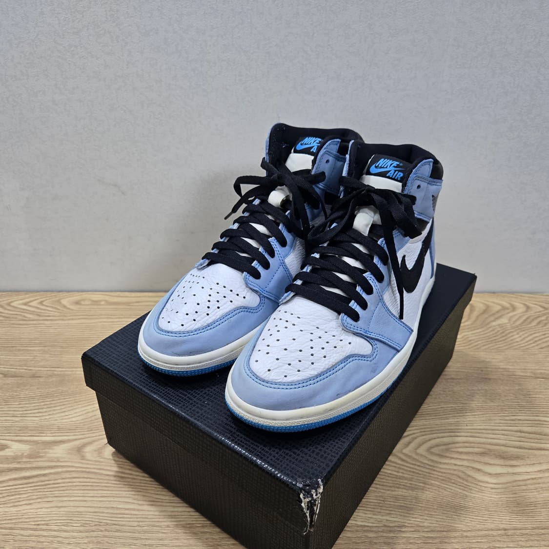 280 나이키 에어조던1 하이 OG 유니버시티 블루 상품이미지1