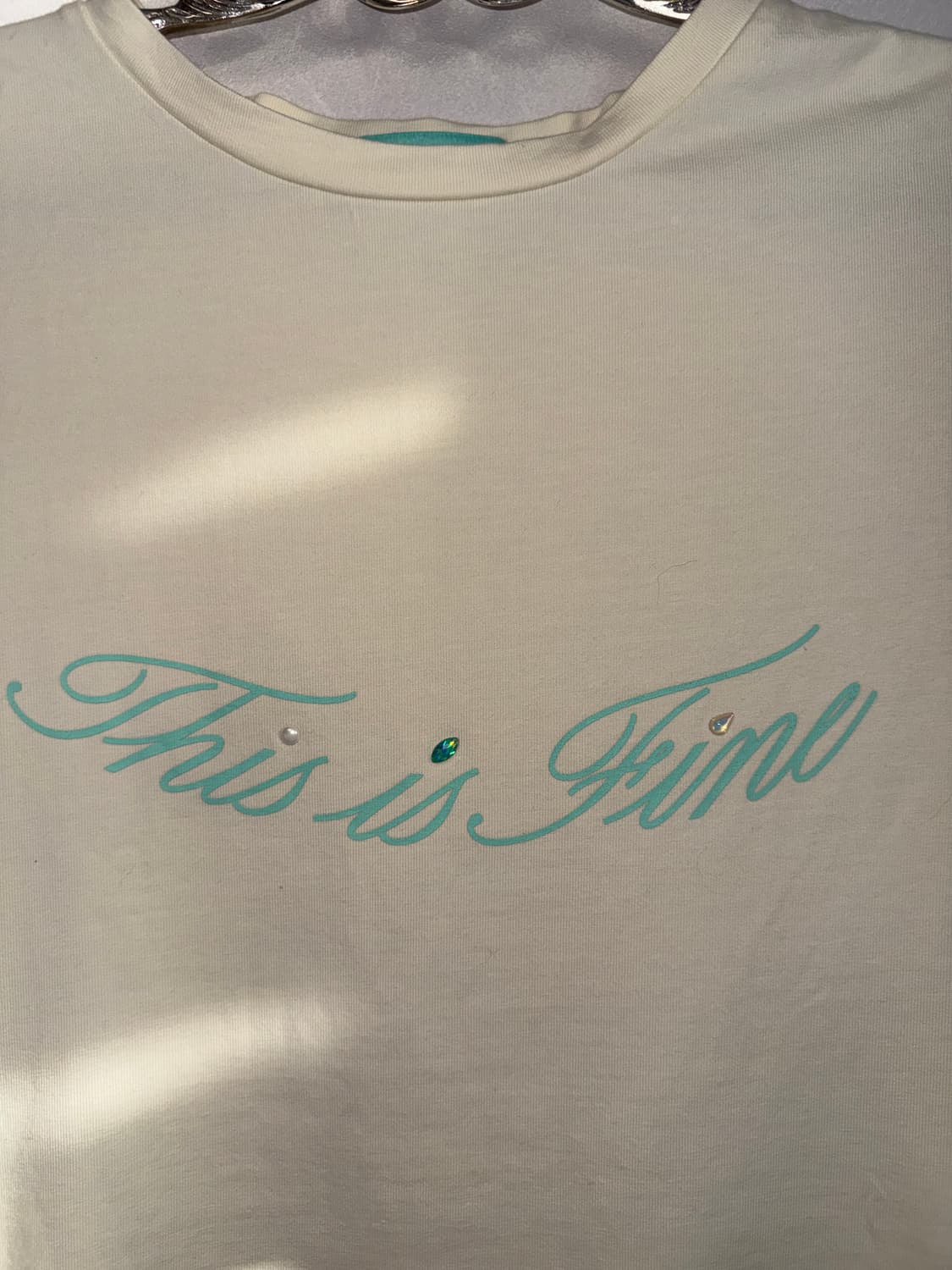 THIS IS FINE Cropped Signature Tee Cream 상품이미지4