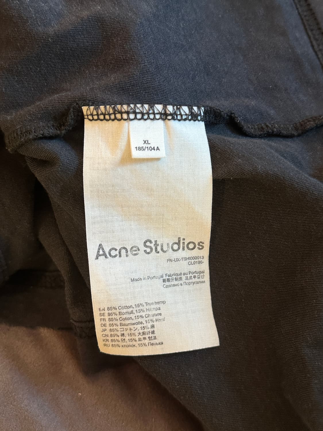 아크네 스튜디오 로고 티셔츠 페이드 블랙 상품이미지8