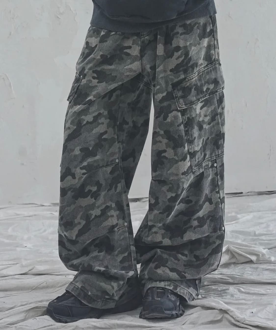 어반드레스 Side Big Cargo Pants LIGHT CAMO 상품이미지1