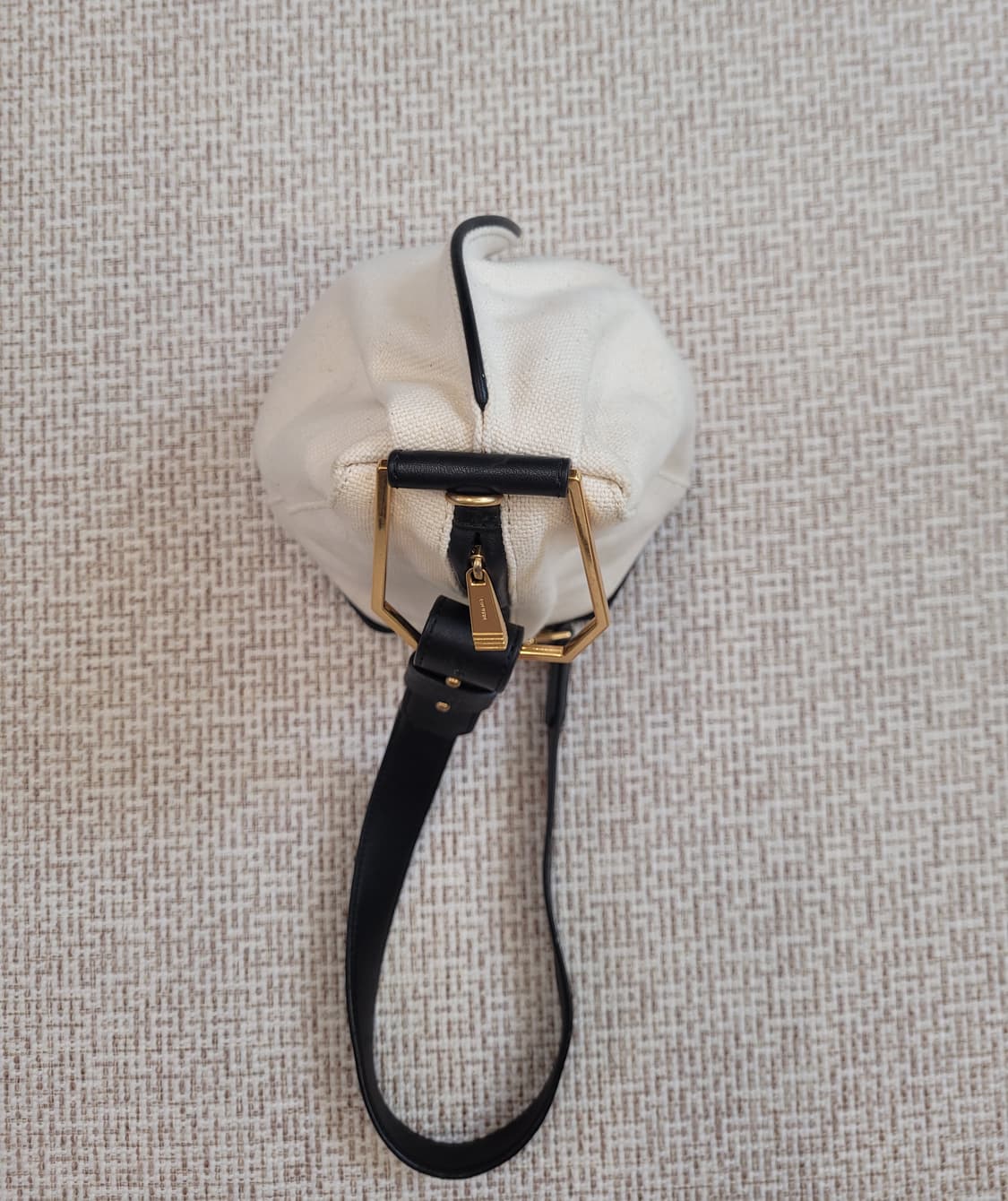 루에브르 삭드 트럼펫백 아이보리/블랙 상품이미지3