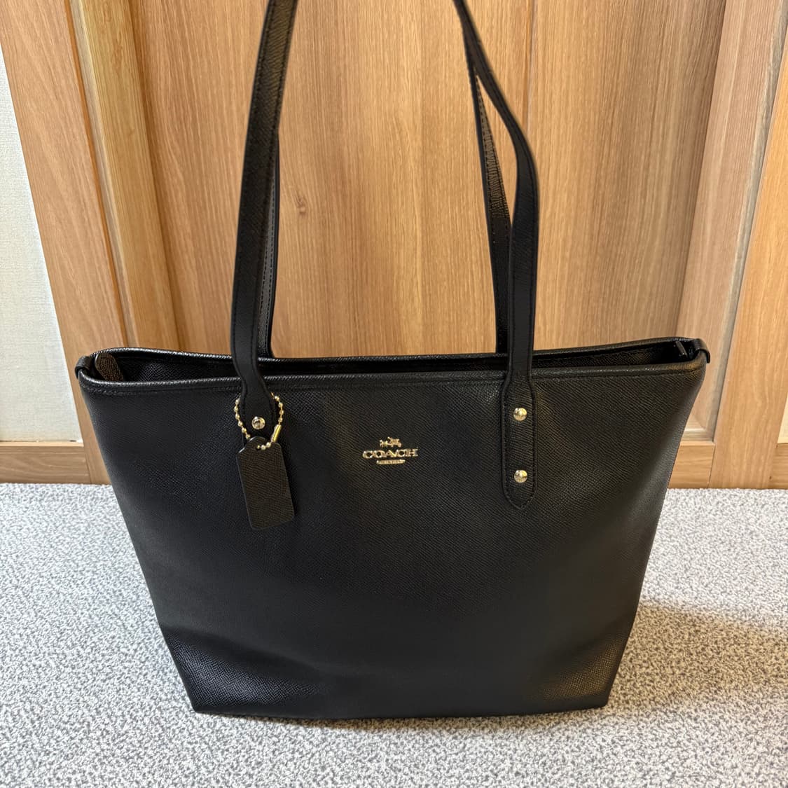 [정가 40만원] 코치 시티 토트백 상품이미지1