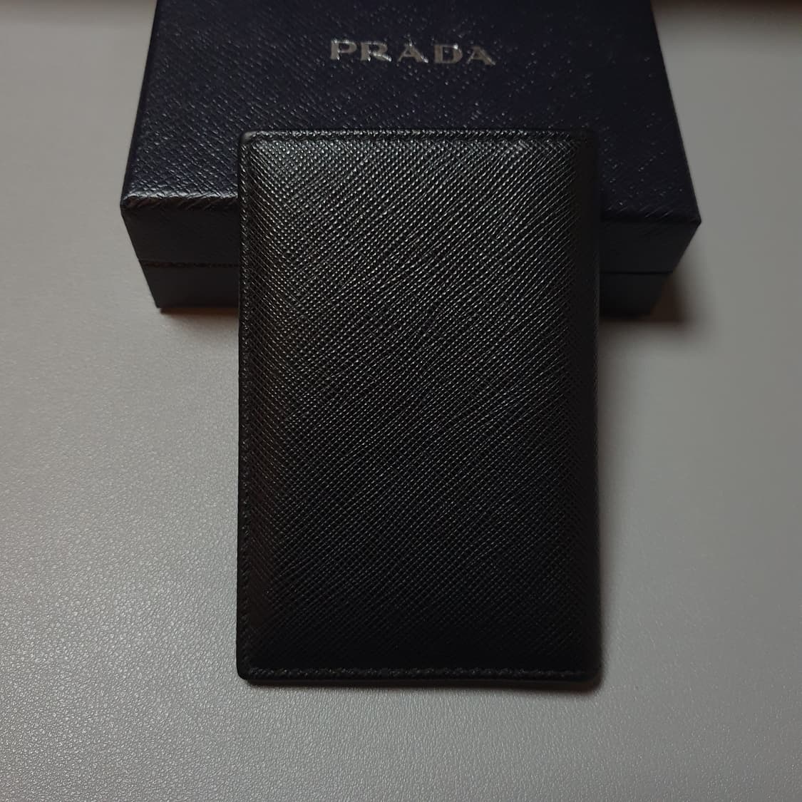 프라다 사피아노 삼각로고 카드지갑 블랙 (2MC101) 상품이미지3