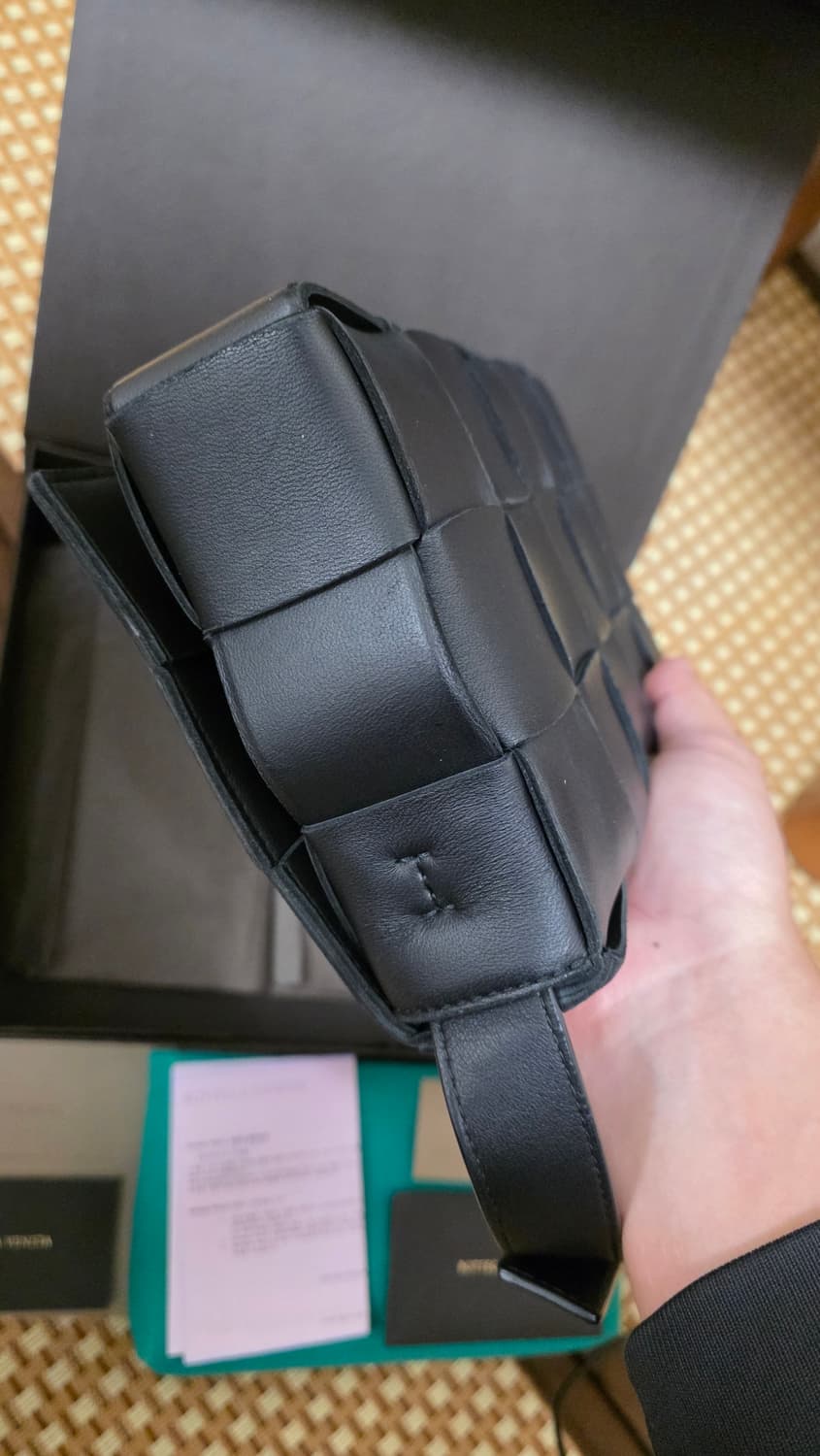 보테가베네타 카세트백 스몰 블랙 상품이미지4