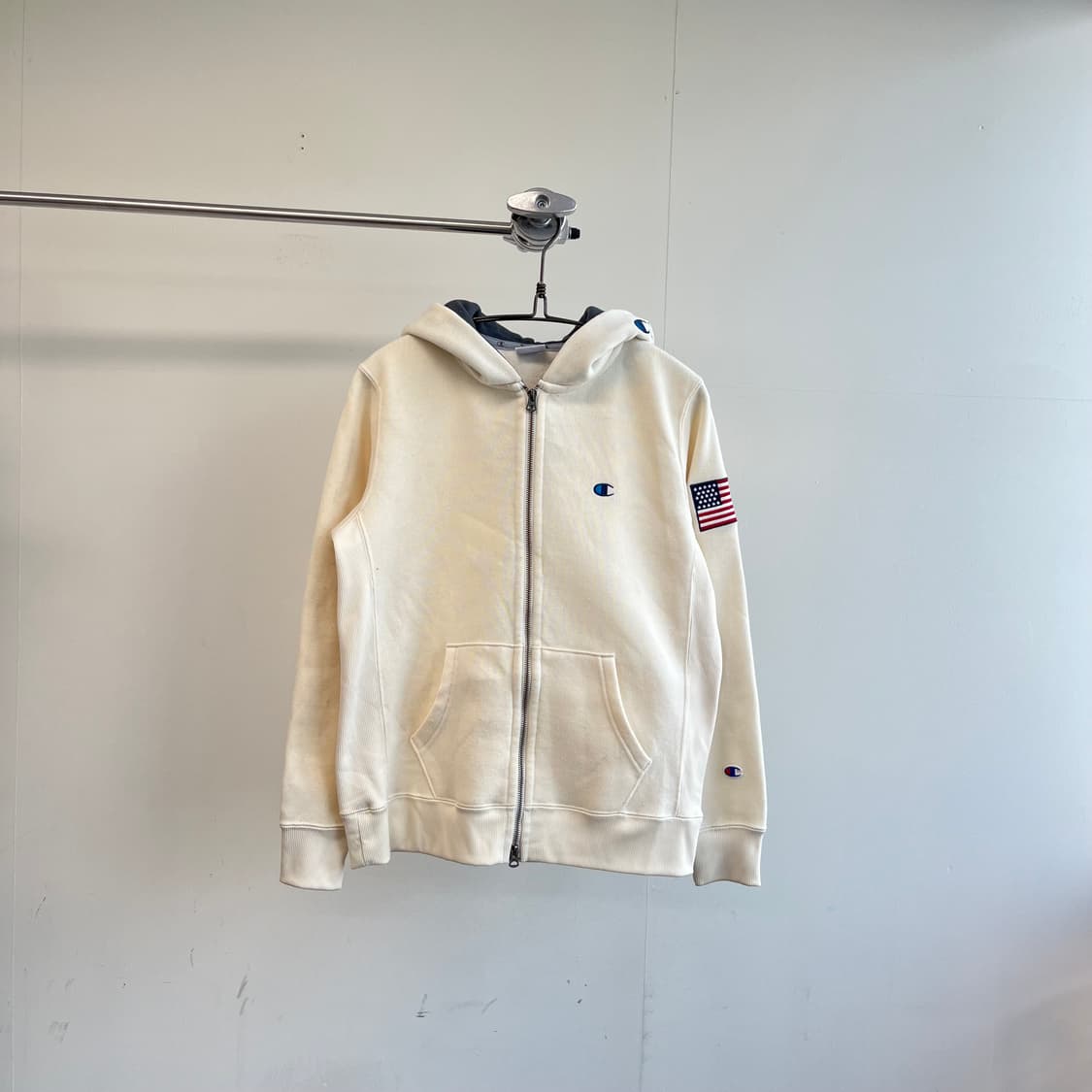 챔피온 패치로고 후드집업 상품이미지1