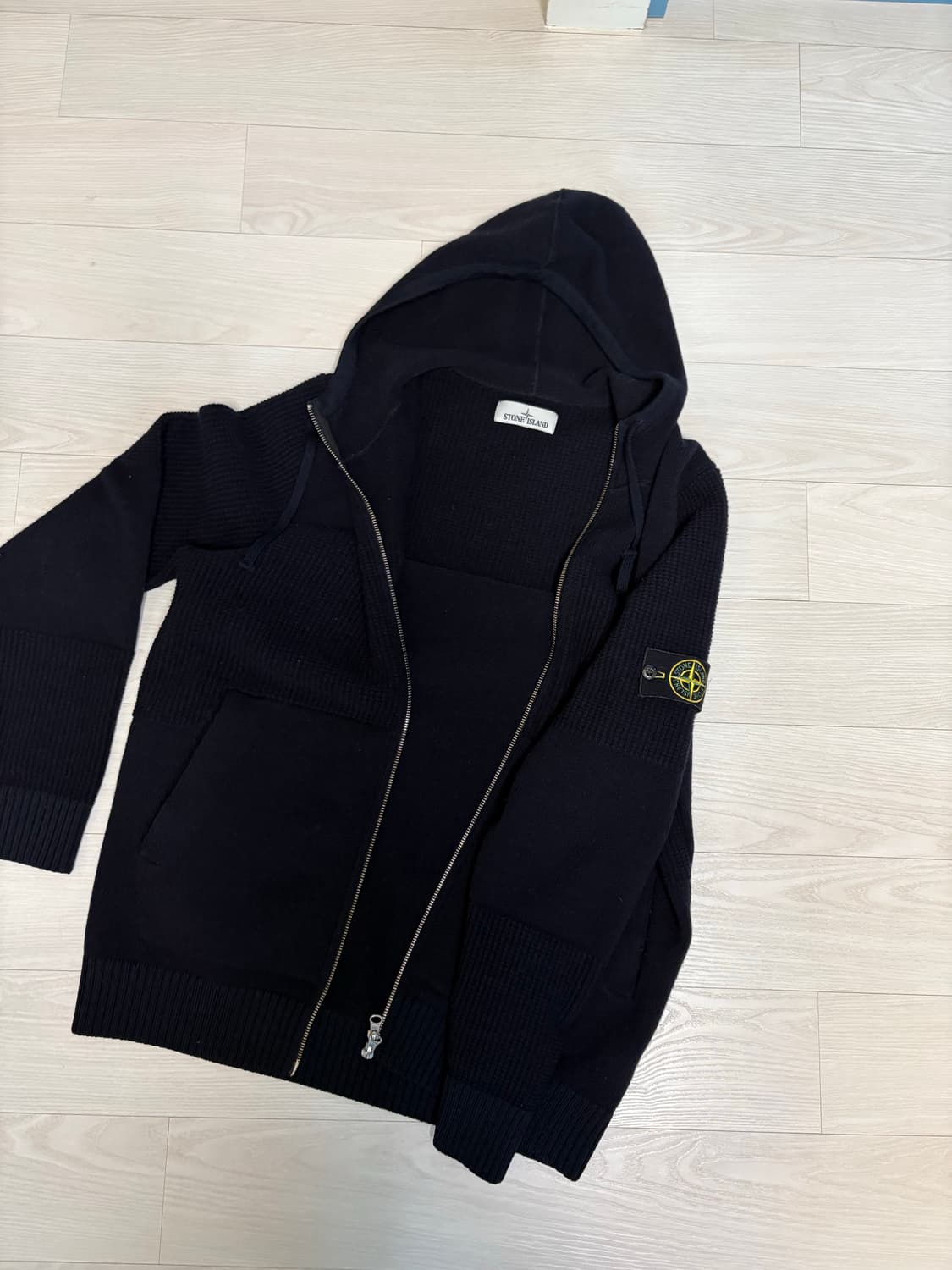 스톤아일랜드 니트 집업 상품이미지2