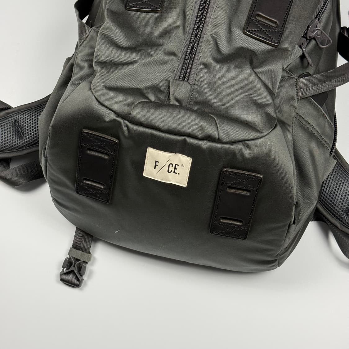 에프씨이 사틴 트레블 백팩 그레이 상품이미지4