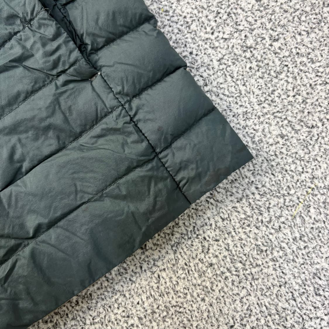 실측확인 유니클로 브이넥 경량 패딩 0428J 상품이미지5