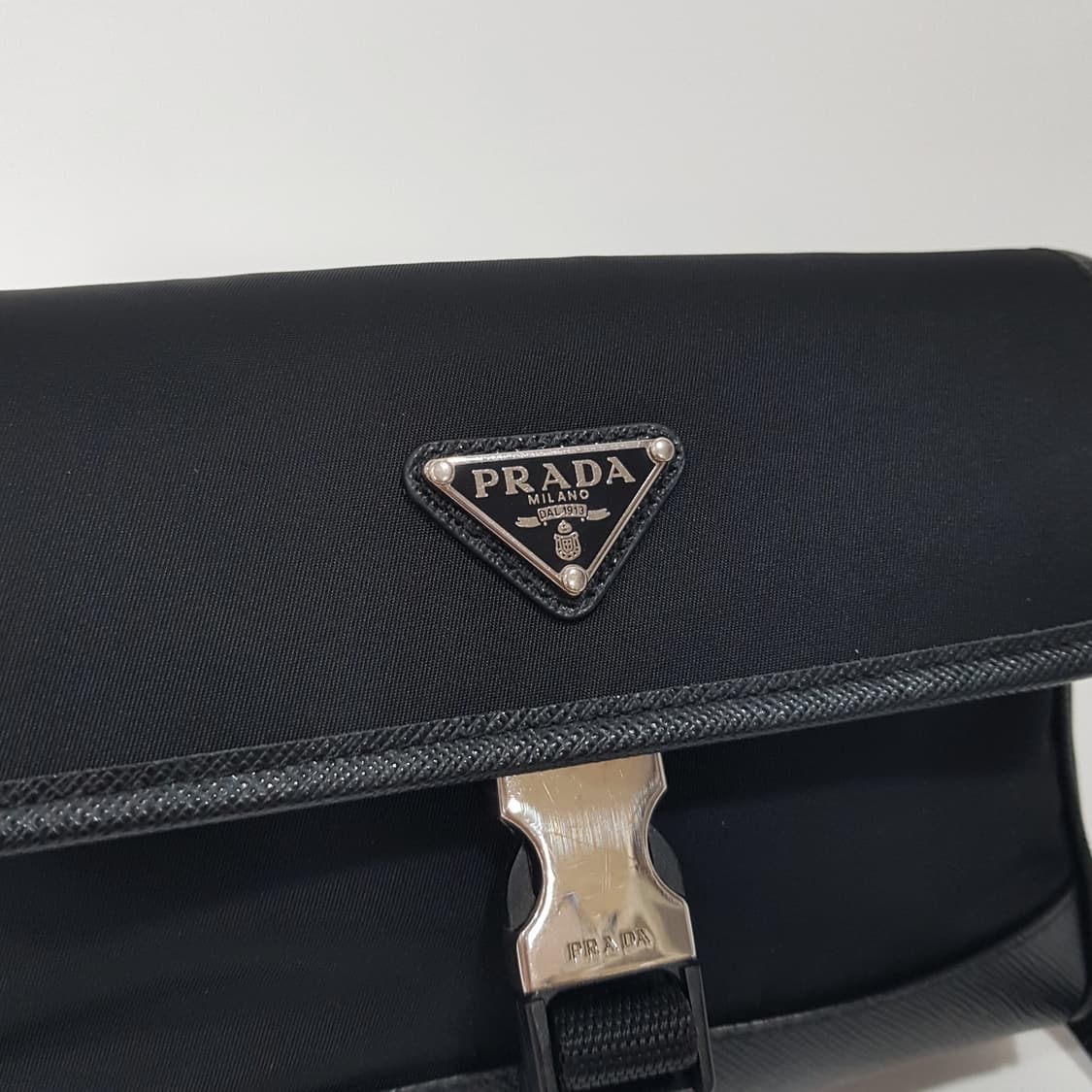 프라다 리나일론 미니 크로스백 폰홀더백 2ZH108 상품이미지3