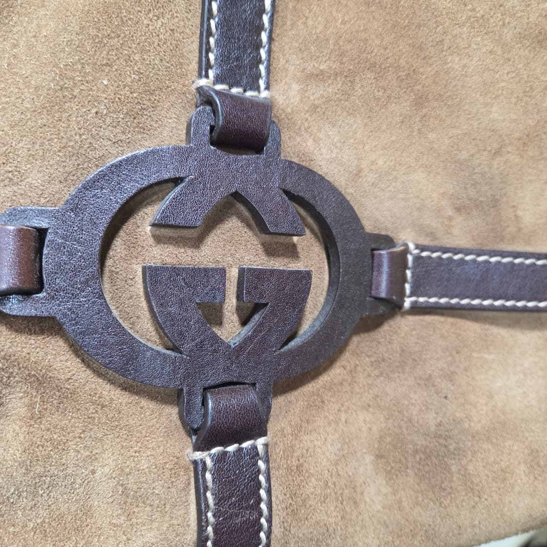 구찌 스웨이드 로얄 사첼백 상품이미지2