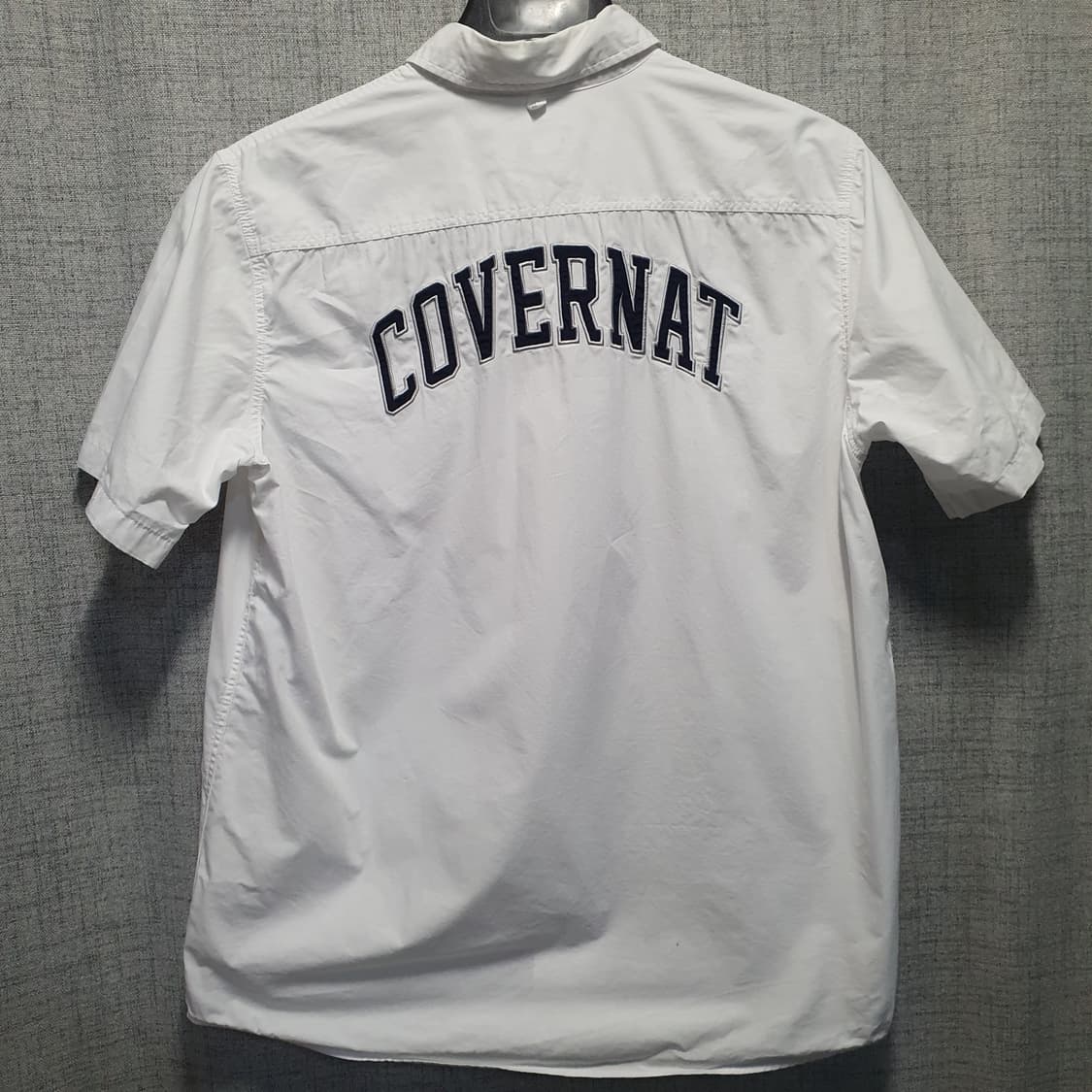 커버낫  C 로고 반팔 셔츠 화이트  상품이미지2