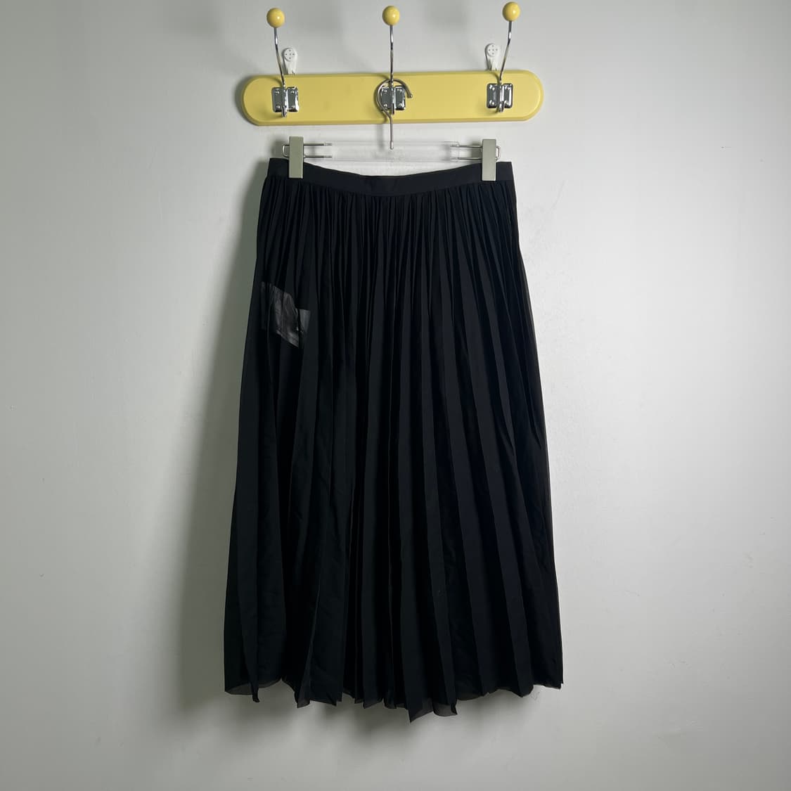 19AW sacai 사카이 블랙 플리츠 미디 스커트  상품이미지2