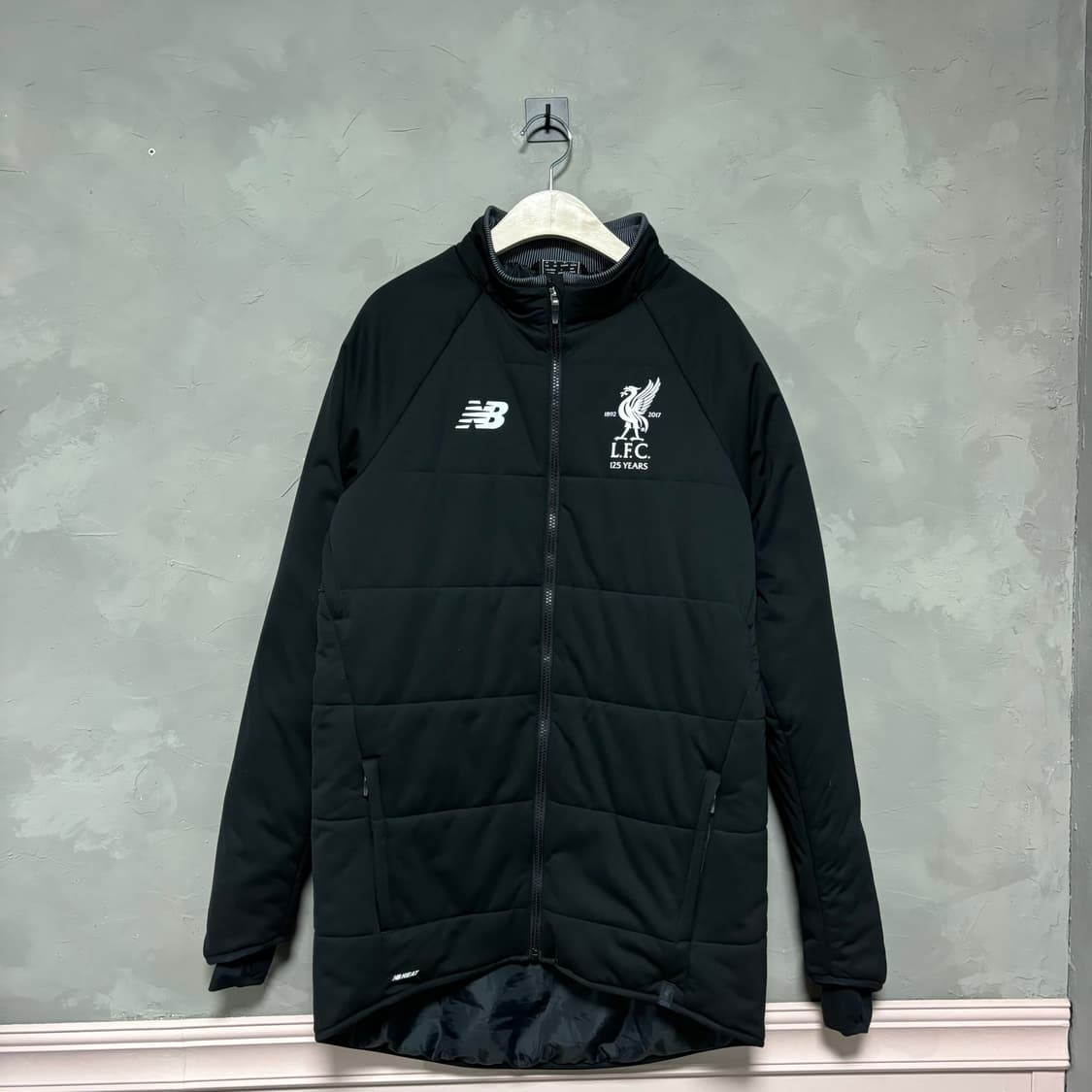 뉴발란스 리버풀 경량 패딩 상품이미지1