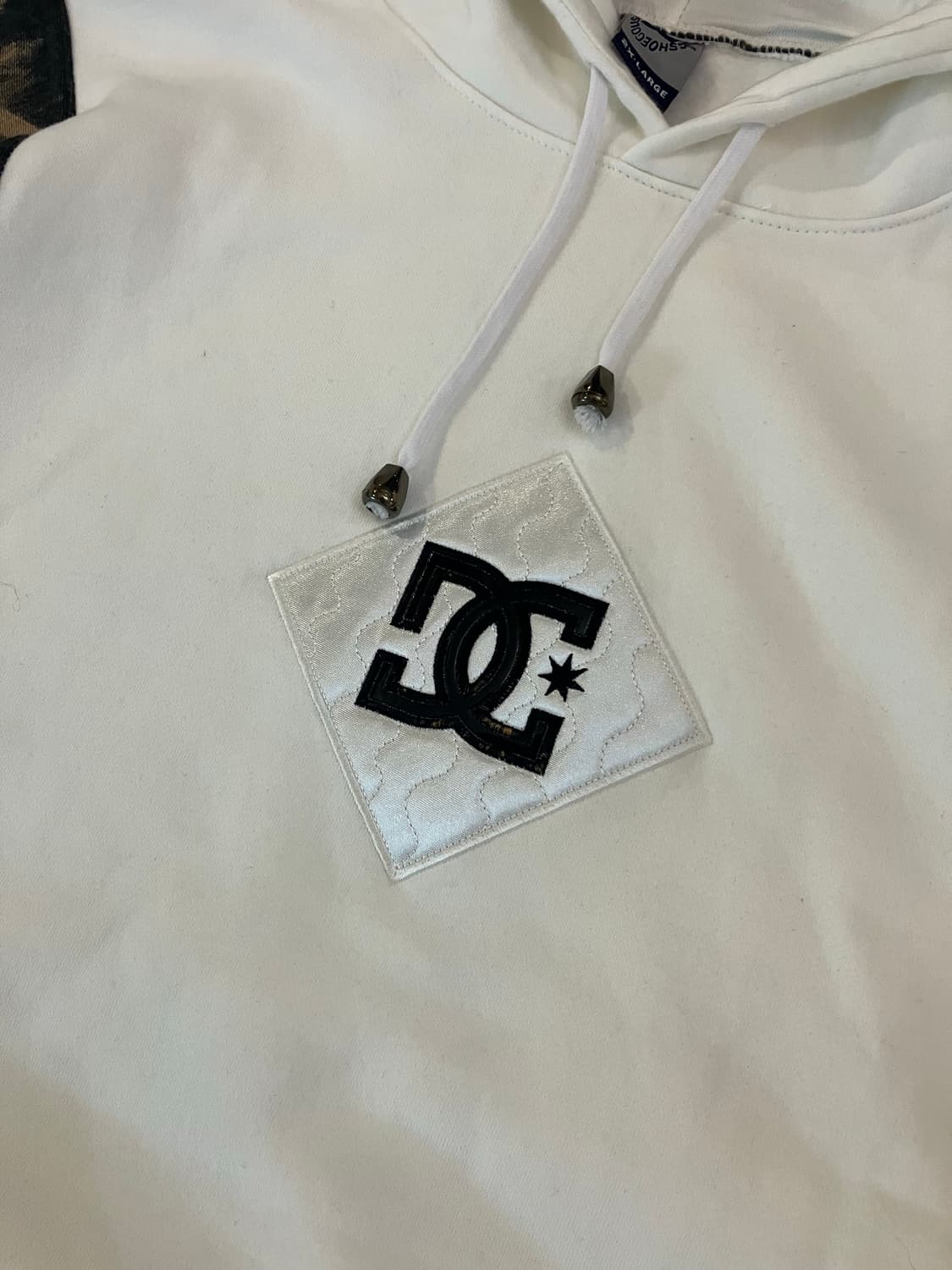 90s DC SHOES 카모패턴 블리치 후드티 화이트 상품이미지2