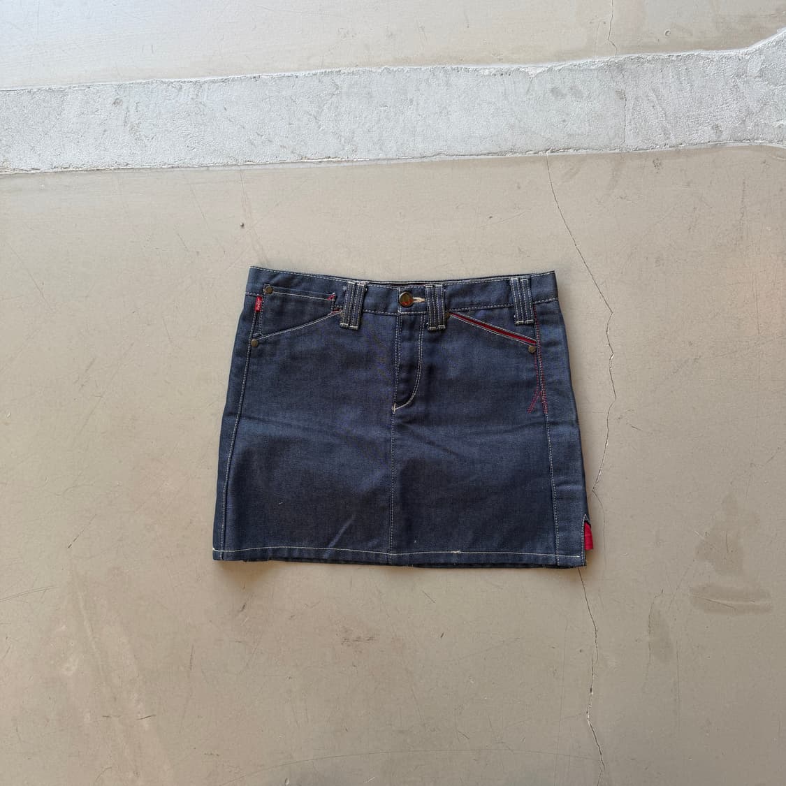 리바이스 엔지니어드 데님 스커트 상품이미지2