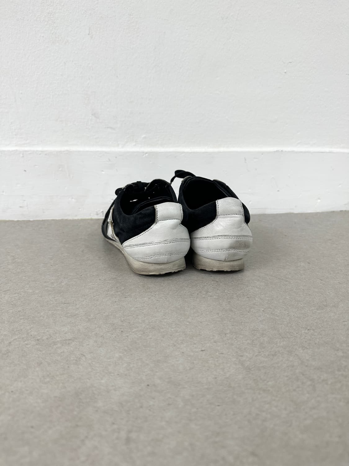 디올 옴므 2000s 스퀘어토 메탈 레더 스니커즈 상품이미지7