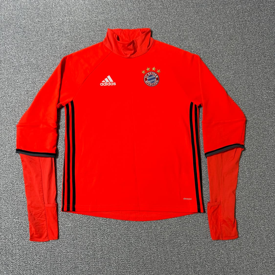 [정가 20만원] 바이에른 뮌헨 트레이닝 탑 100 상품이미지1
