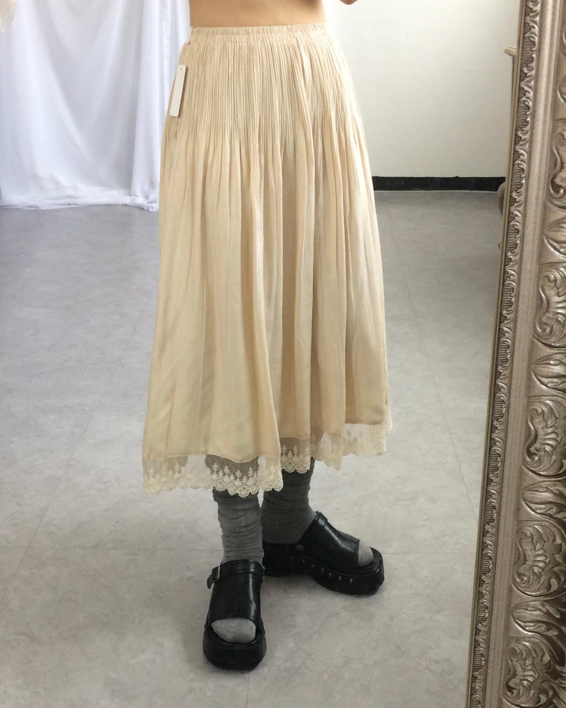 Lace point pleats long skirt 상품이미지7